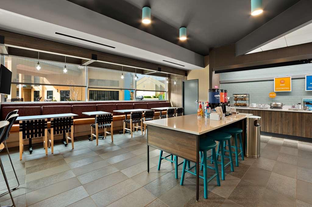 Tru By Hilton Santee Hotel Restaurant photo